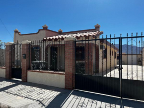 Casa de al lado - 2 bedroom house w/ bonus bunkhouse!